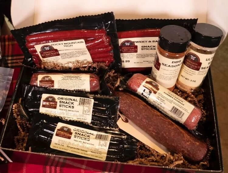 Rocky Mountain High, Original Snack sticks and Barbeque seasoning in a gift box
