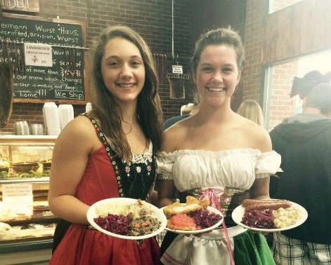 Wurst girls with food plates