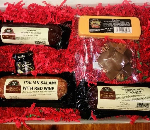 Italian salami, Venison summer sausage, cheddar in a Valentine deluxe Wurst gift box