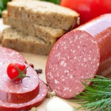 Summer Sausage with Bread